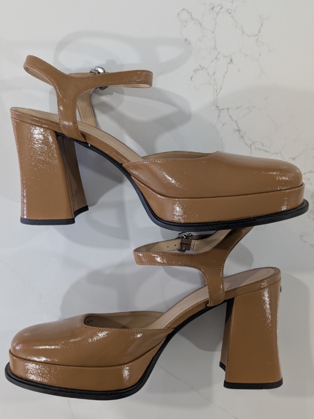 COACH Tea Rose Platform Pumps Size 10 Brown Glazed Leather Flower Buckle NWOB - Picture 11 of 14